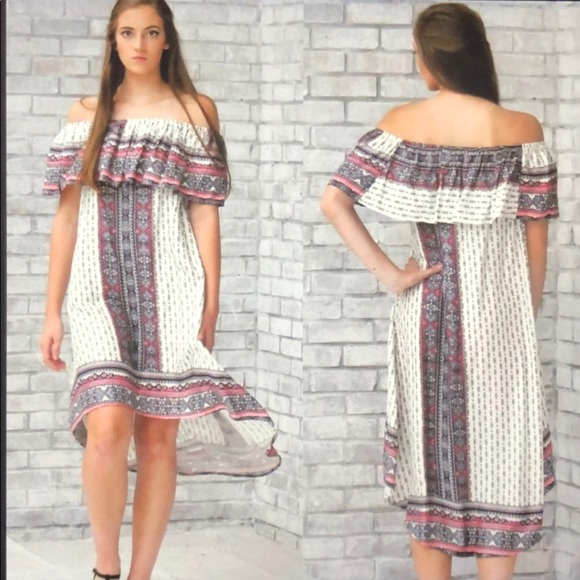 Auditions off shoulder Dress - Picture 5 of 7